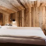 Aparthotel Hofgut & Lifestyle Wagrain