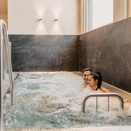 Hofgut & Lifestyle Aparthotel 4*