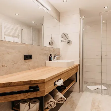 Hofgut & Lifestyle מלון דירות 4*