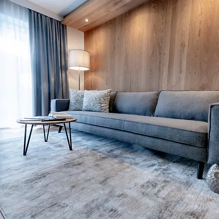Hofgut & Lifestyle 4* Wagrain