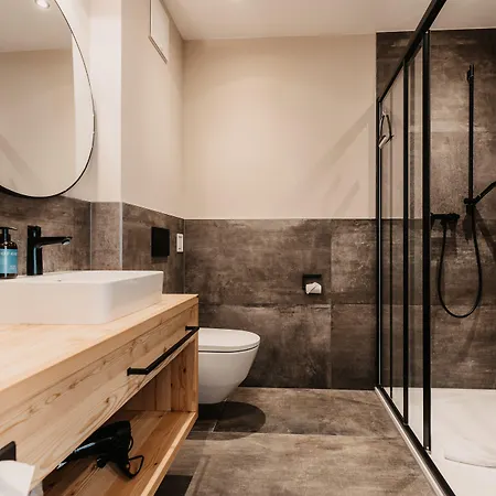 Hofgut & Lifestyle Apartahotel Wagrain