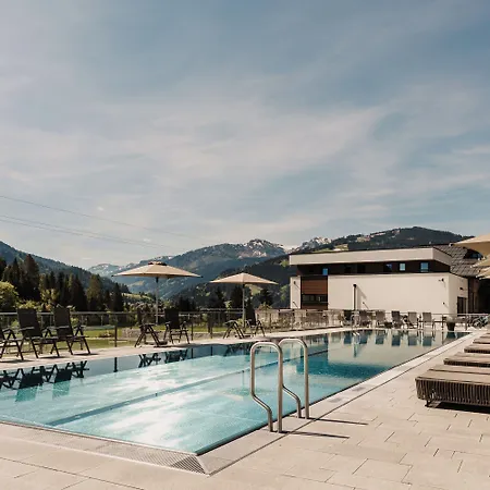 Hofgut & Lifestyle 4* Wagrain