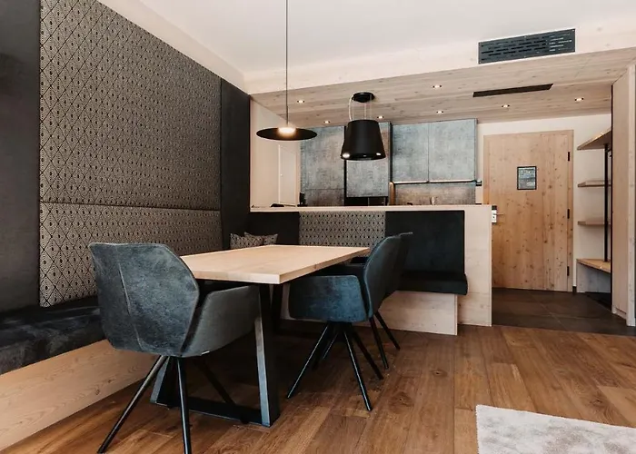 Hofgut & Lifestyle Aparthotel Wagrain