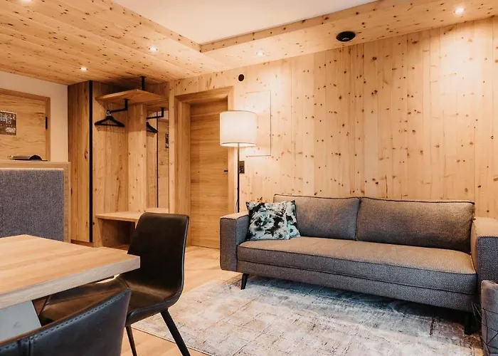 Hofgut & Lifestyle Aparthotel Wagrain