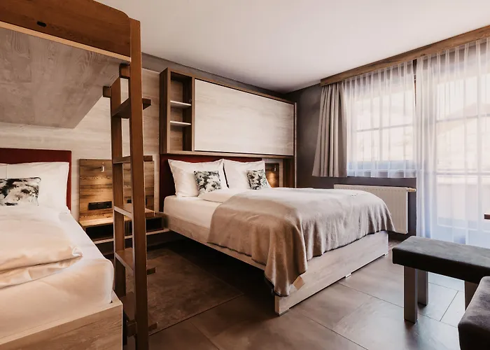 Hofgut & Lifestyle Aparthotel Wagrain